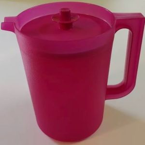 Tupperware new Fuschia two quart pitcher